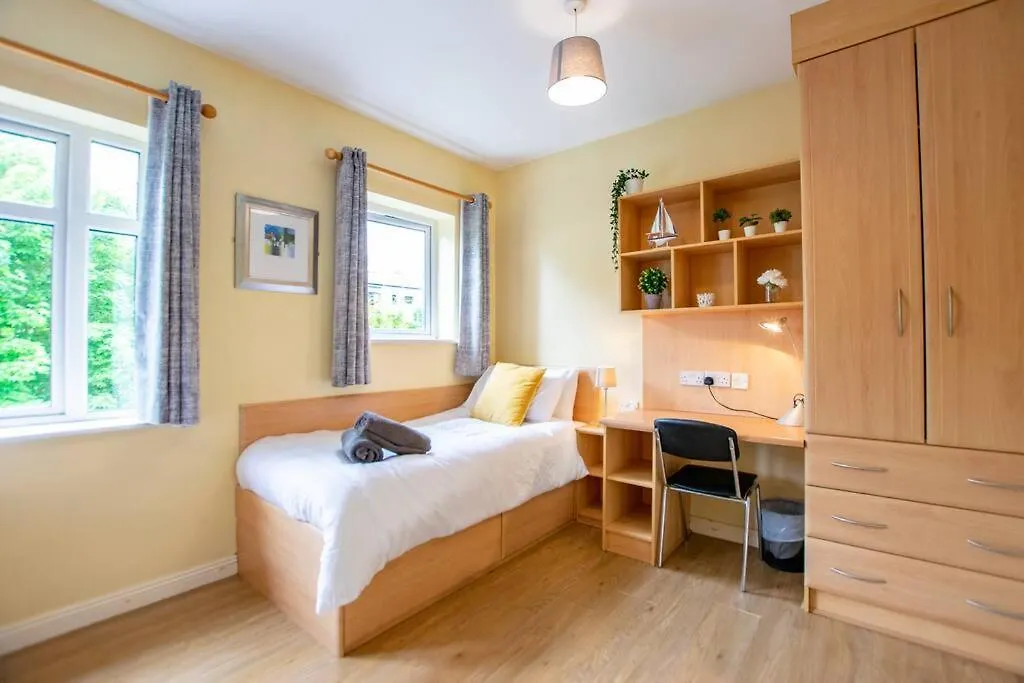 31 - Stunning Duplex By Shortstays Galway